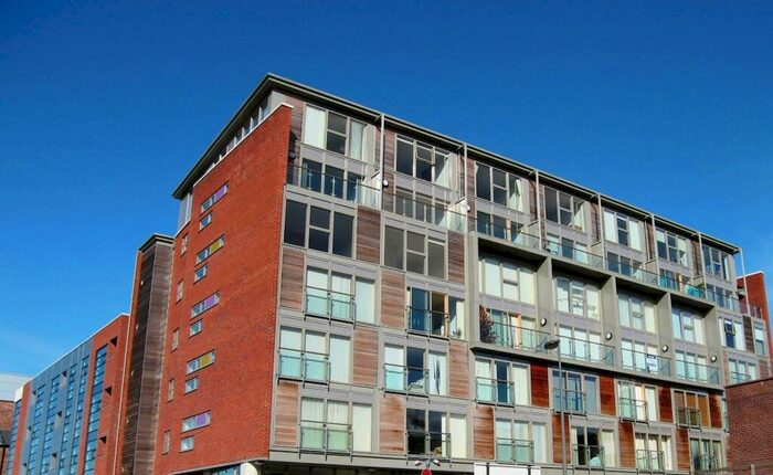 2 Bedroom Apartment To Rent In Cinnamon Building, Henry Street, L1