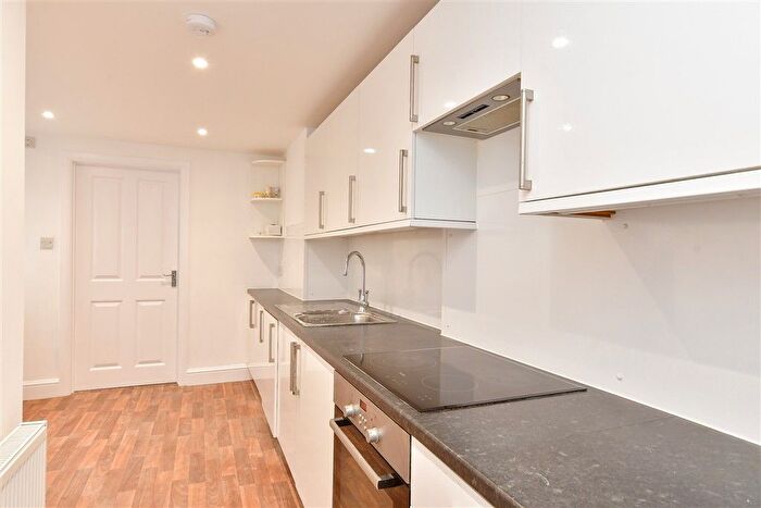 1 Bedroom Flat For Sale In Ditchling Rise, Brighton, East Sussex, BN1