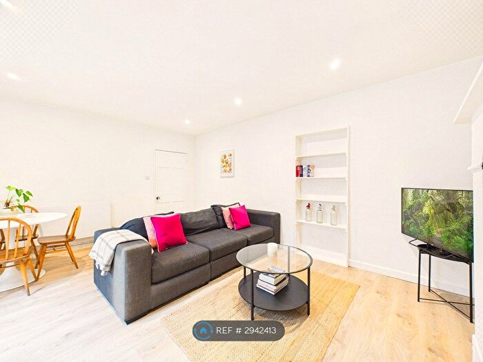 2 Bedroom Flat To Rent In London Road, Cheltenham, GL52
