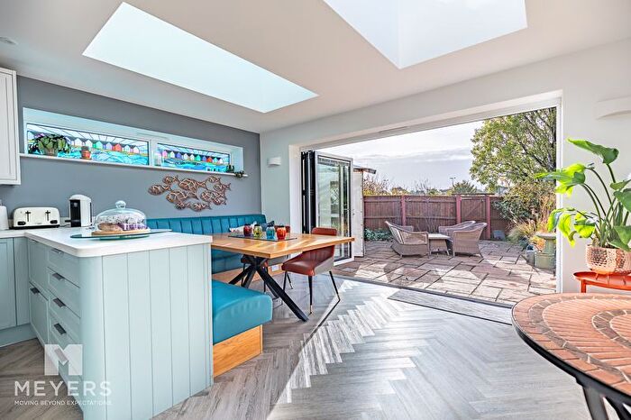 4 Bedroom Detached House For Sale In Bishops Close, Littledown, BH7