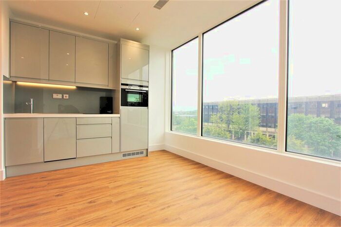 Studio To Rent In Westgate House, West Gate, Ealing, W5