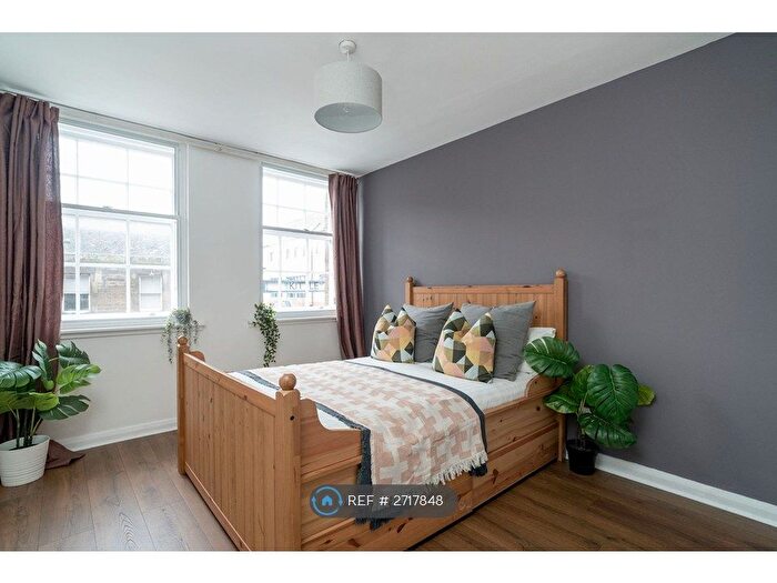 2 Bedroom Flat To Rent In Causewayside, Edinburgh, EH9