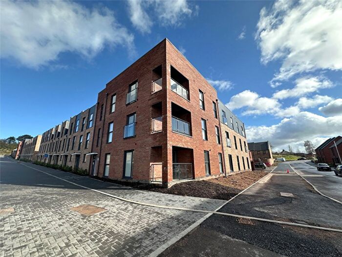 2 Bedroom Flat To Rent In Granite Rise, Devon, EX4