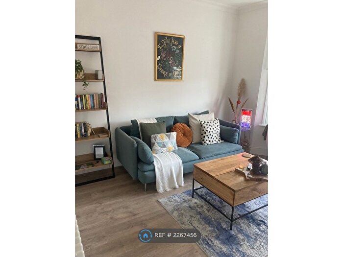 1 Bedroom Flat To Rent In Maple Road, London, SE20