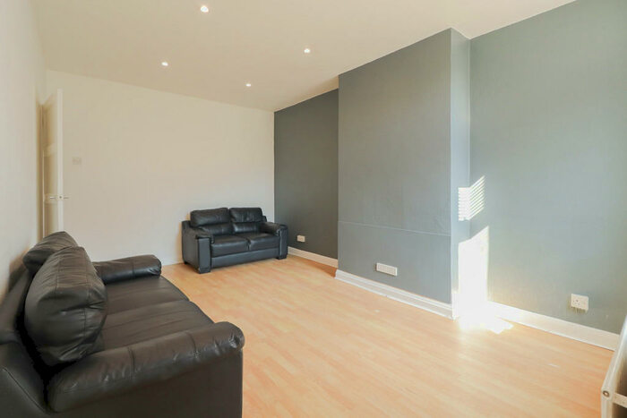 3 Bedroom Terraced House To Rent In Gulson Road, Stoke, Coventry, CV1