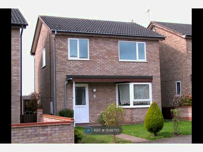 3 Bedroom Detached House To Rent In Bracon Road, Great Yarmouth, NR31