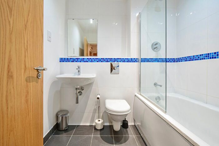 1 Bedroom Studio To Rent In Hunslet Road, Hunslet, Leeds, LS10