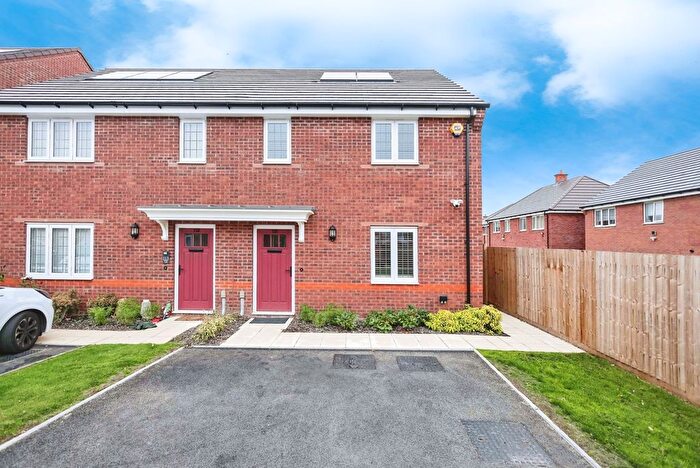 3 Bedroom Semi-Detached House For Sale In Eagle Lane, Birmingham, West Midlands, B31