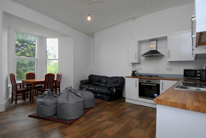 4 Bedroom Flat To Rent In Lisson Grove, Plymouth, PL4