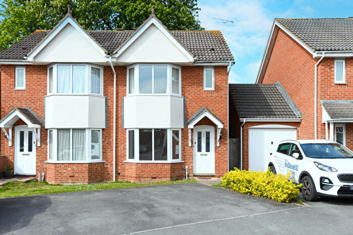 2 Bedroom Semi Detached House For Sale In Foxglove Drive, Hilperton, BA14