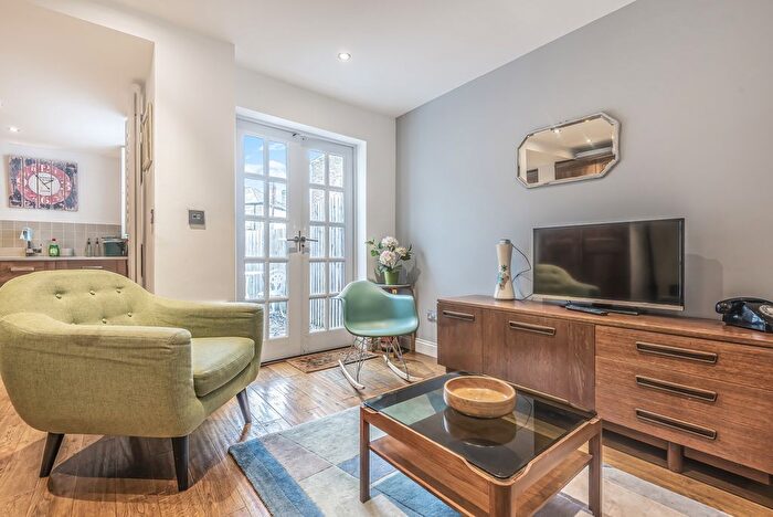 2 Bedroom Terraced House For Sale In Caradoc Street, London, SE10