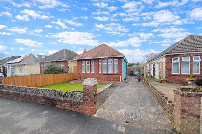 2 Bedroom Detached Bungalow For Sale In Park Avenue, Whitchurch, Cardiff, CF14