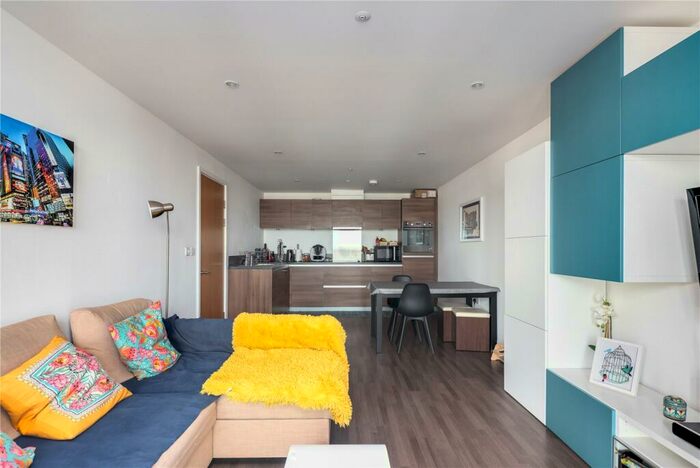2 Bedroom Flat To Rent In Barking Road, Canning Town, London, E16