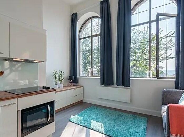 1 Bedroom Apartment To Rent In St. Johns Road, Leeds, West Yorkshire, LS3