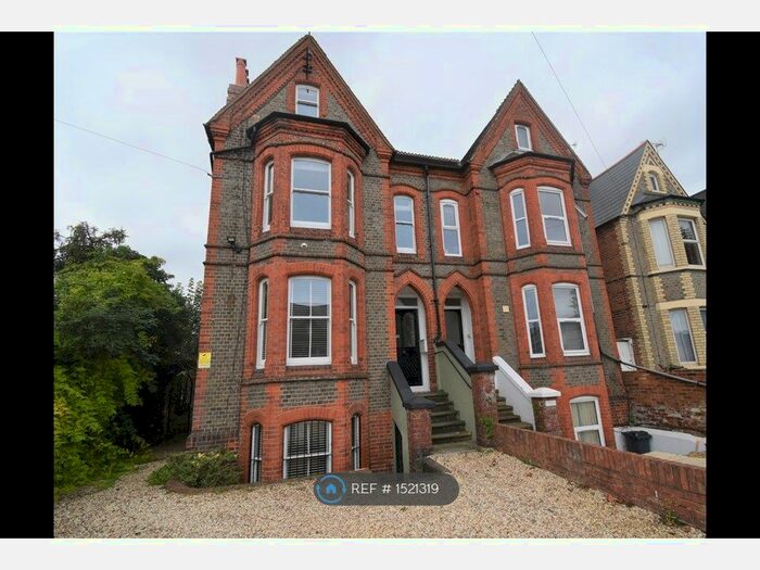 7 Bedroom Semi-Detached House To Rent In Addington Road, Reading, RG1