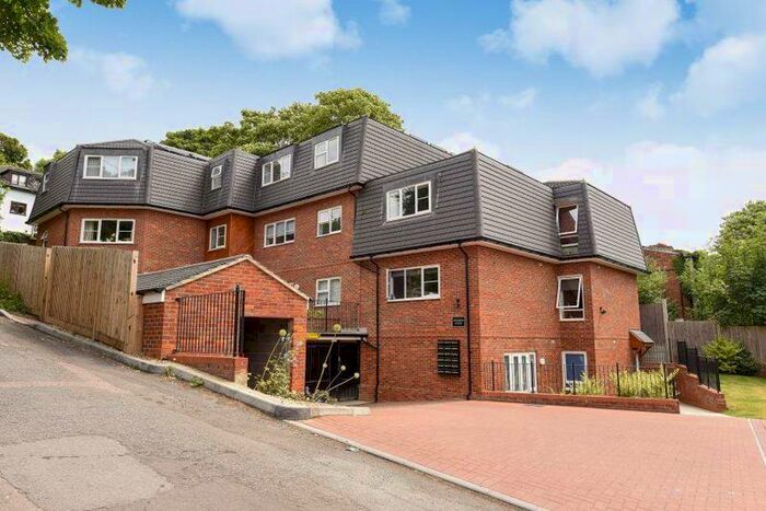 2 Bedroom Flat To Rent In Hospital Hill, Chesham - Superb Bed Apartment, HP5