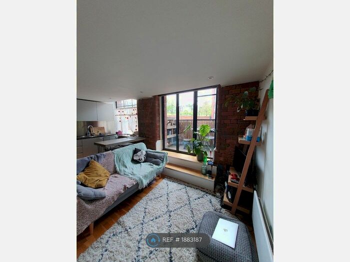 1 Bedroom Flat To Rent In Neptune Street, Leeds, LS9