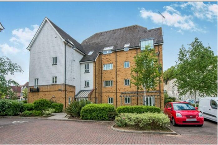 2 Bedroom Apartment To Rent In Compass Court, Gravesend, DA11