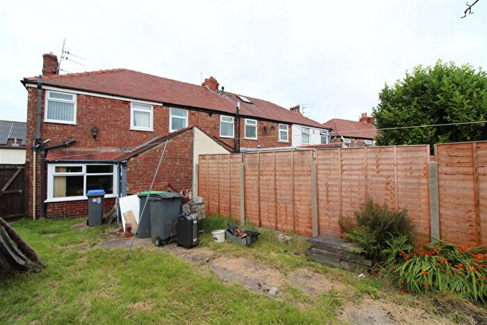 2 Bedroom End Of Terrace House For Sale In Whalley Lane, Blackpool, Lancashire, FY4
