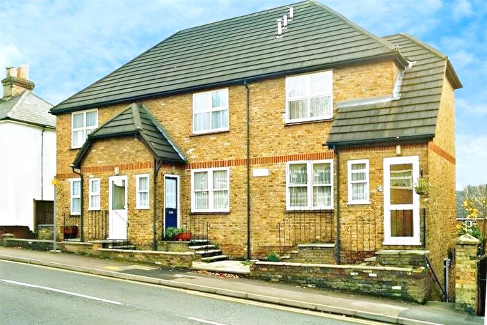 1 Bedroom Flat To Rent In Bowstridge Court, Totteridge Road, High Wycombe, HP13