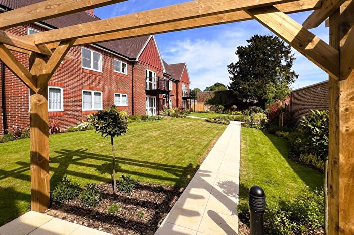 2 Bedroom Apartment For Sale In Victoria Road, Manns Lodge, GU6