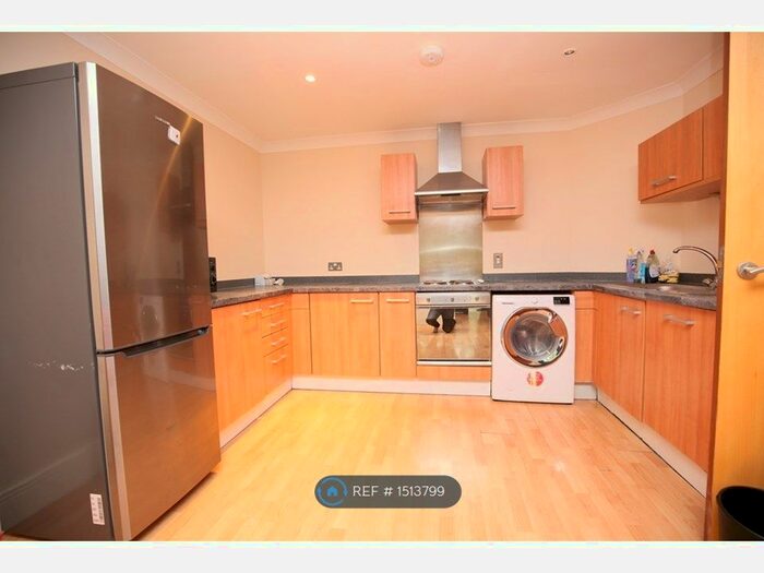 2 Bedroom Flat To Rent In Beauchamp House, Coventry, CV1