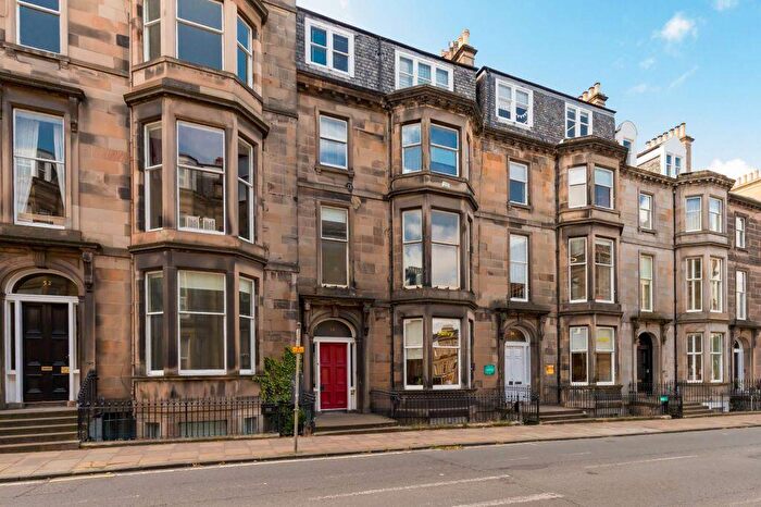 2 Bedroom Flat For Sale In (Fr) Palmerston Place, West End, Edinburgh, EH12