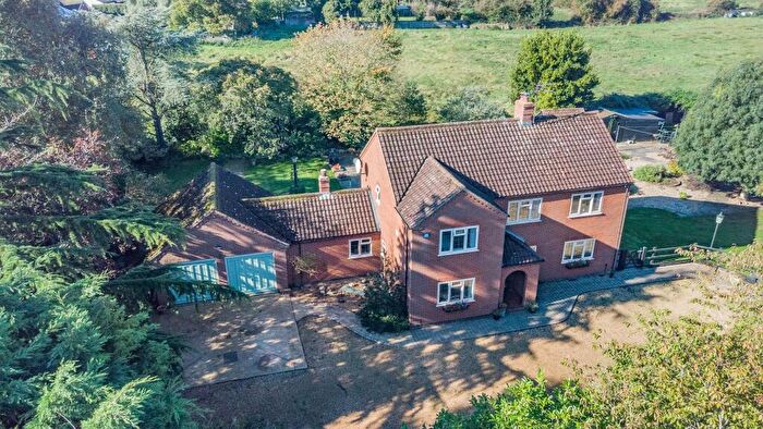 4 Bedroom Detached House For Sale In Bardolphs Way, Wormegay, King's Lynn, PE33