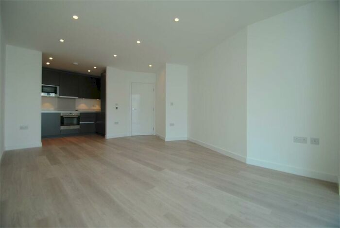 1 Bedroom Apartment To Rent In Tennyson Apartments, Saffron Central Square, Croydon, CR0