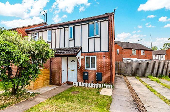2 Bedroom Terraced House To Rent In Bonniksen Close, Leamington Spa, CV31