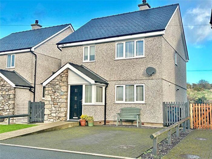 3 Bedroom Detached House For Sale In Llwyn Helyg, Amlwch, Isle Of Anglesey, LL68
