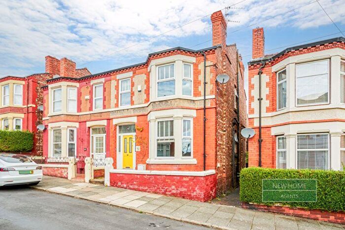 4 Bedroom Semi-Detached House For Sale In Laburnum Road, Prenton, CH43