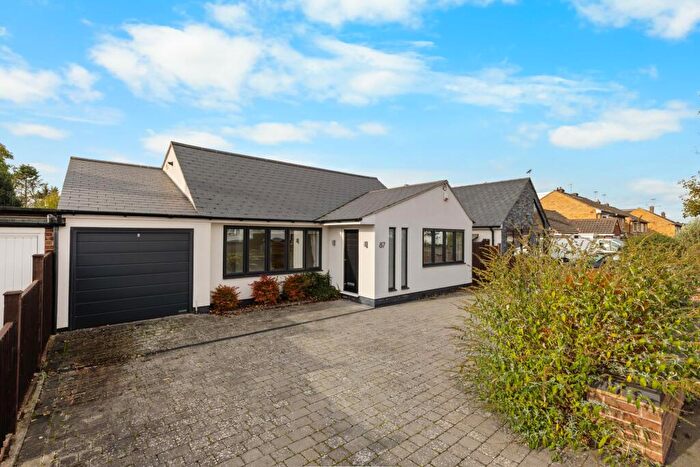 3 Bedroom Detached Bungalow For Sale In Farmer Ward Road, Kenilworth, CV8