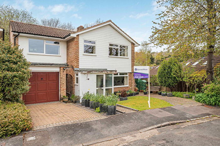 5 Bedroom Detached House For Sale In Goodwood Rise, Marlow, SL7