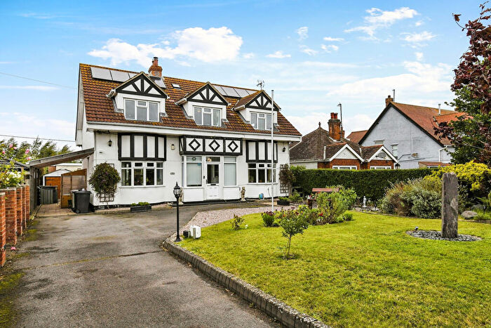 5 Bedroom Detached House For Sale In Drummond Road, Skegness, PE25