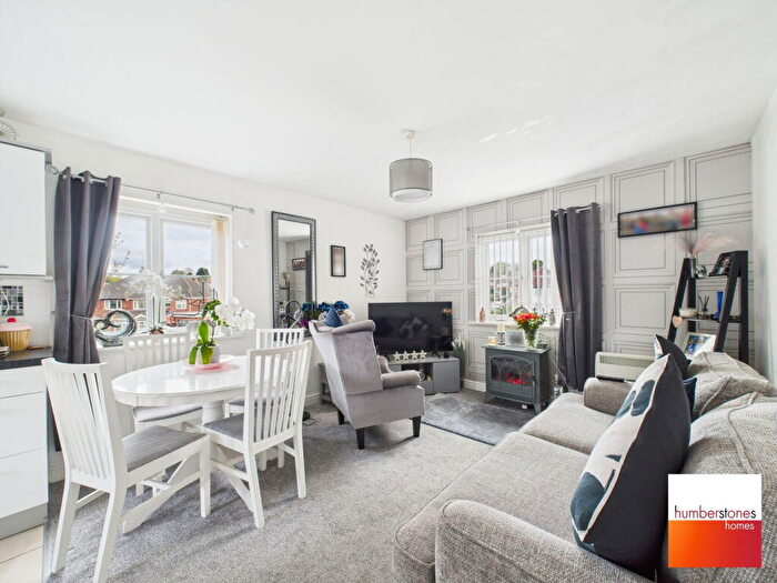 1 Bedroom Flat For Sale In Charter Place, Oldbury, B68