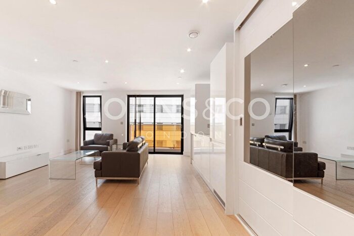 Studio To Rent In Kensington Apartments, Commercial Road, Aldgate, E1