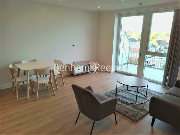 2 Bedroom Apartment To Rent In Beresford Avenue, Wembley, HA0