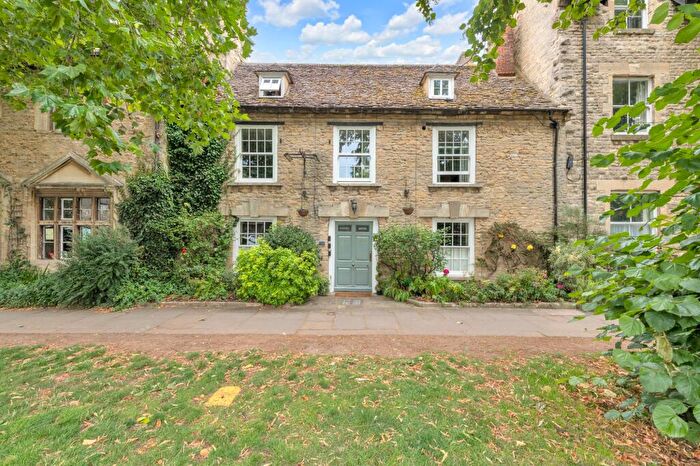 12 Bedroom House For Sale In Church Green, Witney, OX28