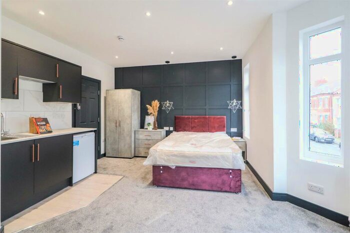Studio To Rent In Northumberland Road, City Centre, Coventry, CV1