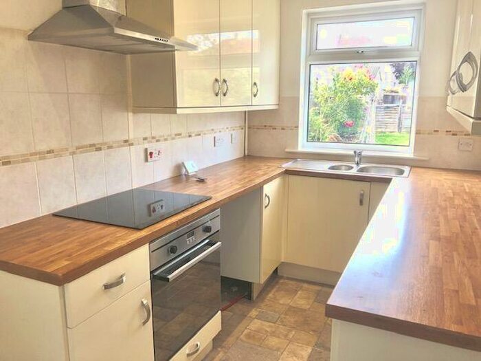 4 Bedroom End Of Terrace House To Rent In Mortimer Road, Filton, BS34