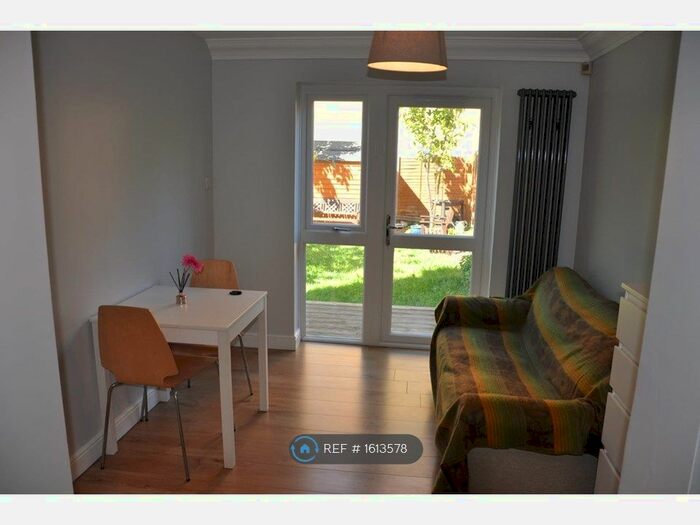 1 Bedroom Maisonette To Rent In Boxmoor, Hemel Hempstead, HP1