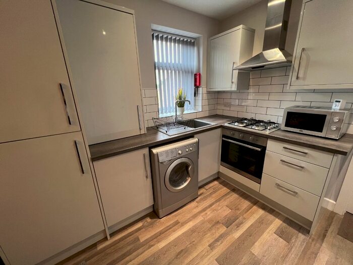 2 Bedroom Flat To Rent In Walter Street, Derby, Derbyshire, DE1