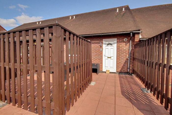 1 Bedroom Flat To Rent In St. Wilfrids Way, Haywards Heath, RH16