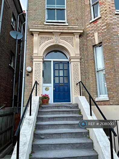 1 Bedroom Flat To Rent In Blackheath Grove, London, SE3