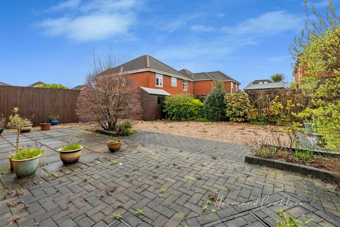 2 Bedroom Detached Bungalow For Sale In Clos Mair, Cardiff, CF23