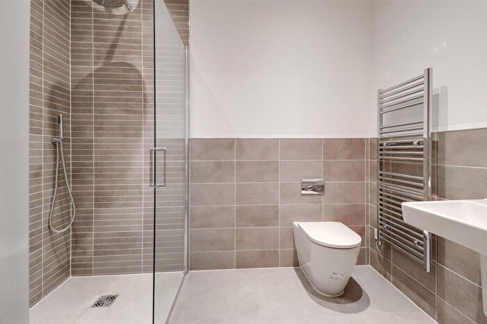 2 Bedroom Bungalow For Sale In Kenwith Meadows, Abbotsham, Bideford, Devon, EX39