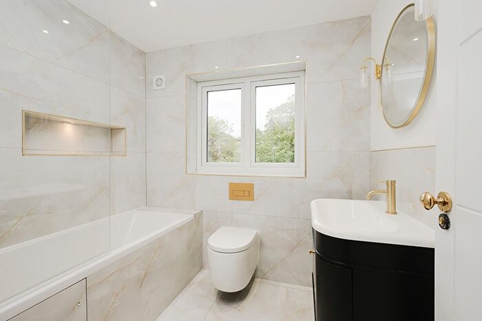 4 Bedroom End Terrace House For Sale In Cecil Road, London, SW19