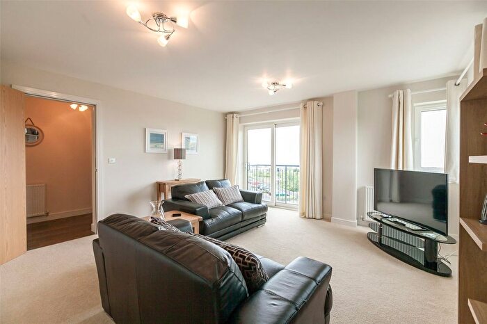 2 Bedroom Flat To Rent In Waterfront Avenue, Edinburgh, EH5
