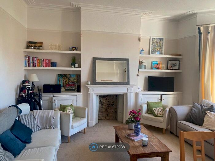4 Bedroom Maisonette To Rent In London, London, SW4